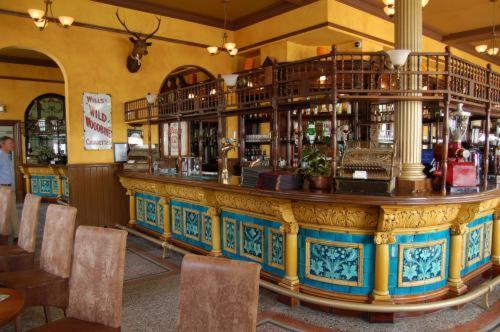 The Waterloo Hotel & Bistro Newport  Buitenkant foto