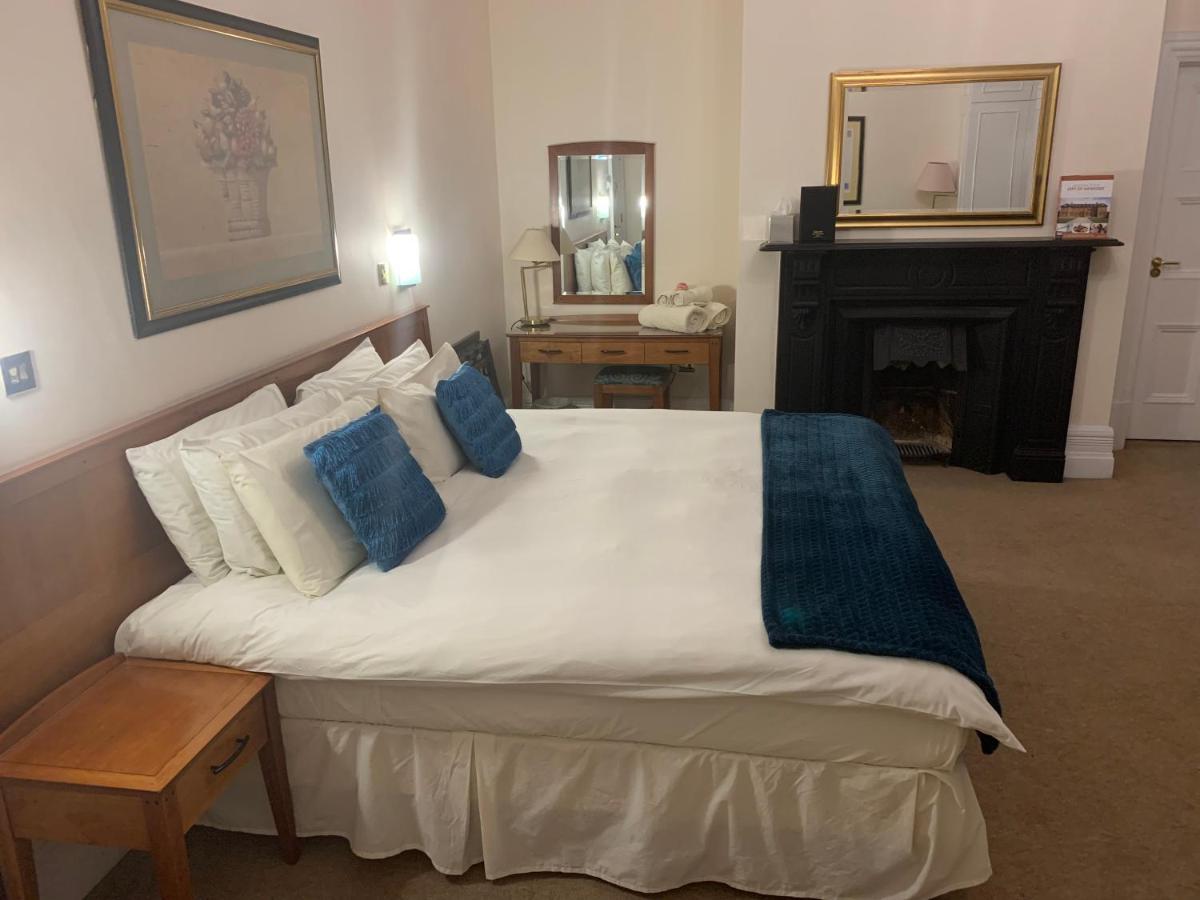 The Waterloo Hotel & Bistro Newport  Buitenkant foto