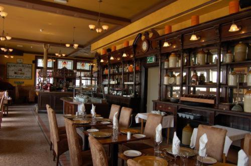 The Waterloo Hotel & Bistro Newport  Buitenkant foto