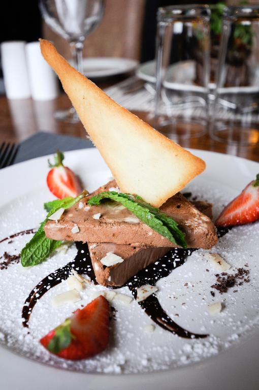 The Waterloo Hotel & Bistro Newport  Buitenkant foto